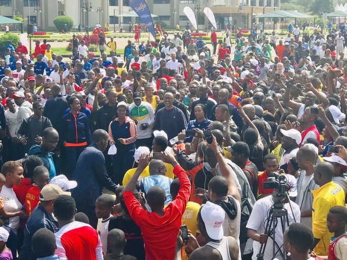 JohnPeter_RWA's tweet photo. Life is full of fun &amp; challenges. Being fit and #healthy helps us to conquer the challenges &amp; get the most out of the fun times too! Invest in your #health with a #healthylifestyle.
Thank you Excellency President @PaulKagame for being with us today in #CarFreeDay @CityofKigali https://t.co/sxTd310pcf