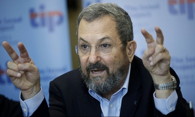 يرى خبراء في القانون الدولي أن اعتراف رئيس الوزراء الإسرائيلي الأسبق وزير الجيش أيهود باراك بقتله 300 فلسطيني في 3 دقائق ونصف، يُشكل سابقة خطيرة، واستهتارًا بالقانون الدولي الإنساني وبأرواح الفلسطينيين، واعترافًا واضحًا وصريحًا بارتكابه جرائم حرب وجرائم ضد الإنسانية.