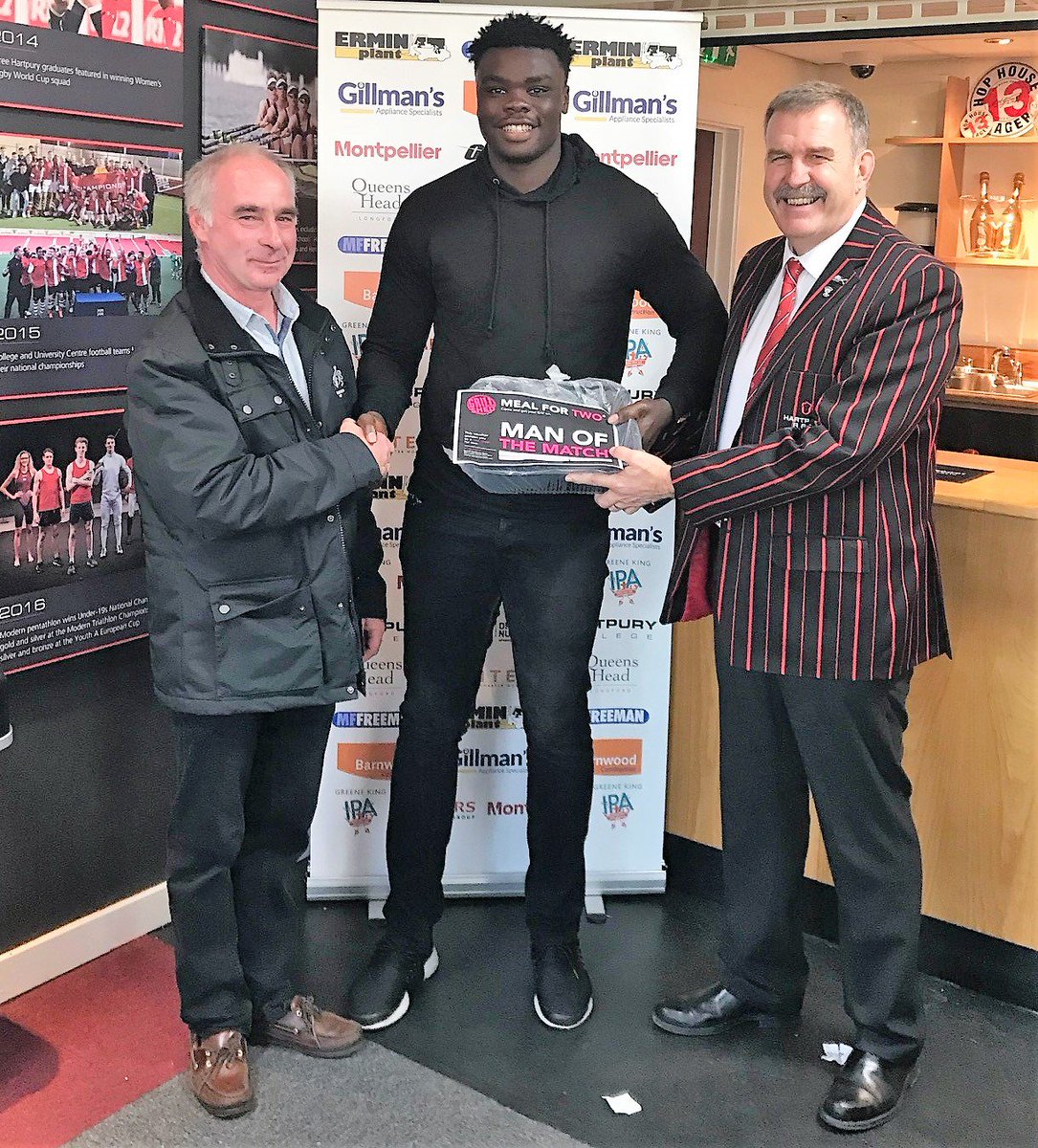 Congratulations to yesterday's Hartpury RFC <a href="/GrillShed/">GrillShed</a> MOTM, Ehize Ehizode - on his debut from <a href="/BristolBears/">Bristol Bears 🐻</a> - presented by Darren of DM Plant Hire.  Ehize also received a tray of meat from Ben Creese Country Butchers...  🔴⚫️