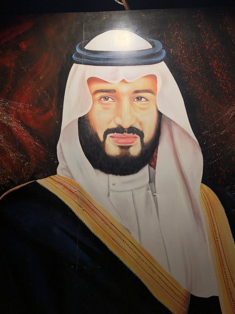 wasel_07's tweet photo. وتبقى بلادنا عامرة بالأمن والرخاء.. رغم كثرة الثعالب التي تكيد لها المكائد وتقف متخفية تنتظر ما تظنها ستحصل عليه من بقايا صيد ثمين.
لكن الأسود دائماً لها هيبة وهي نائمة.. فكيف إذا زمجرت!!
عمااار يا وطن

#فخرنا_قيادتنا https://t.co/UqWMIwUExo