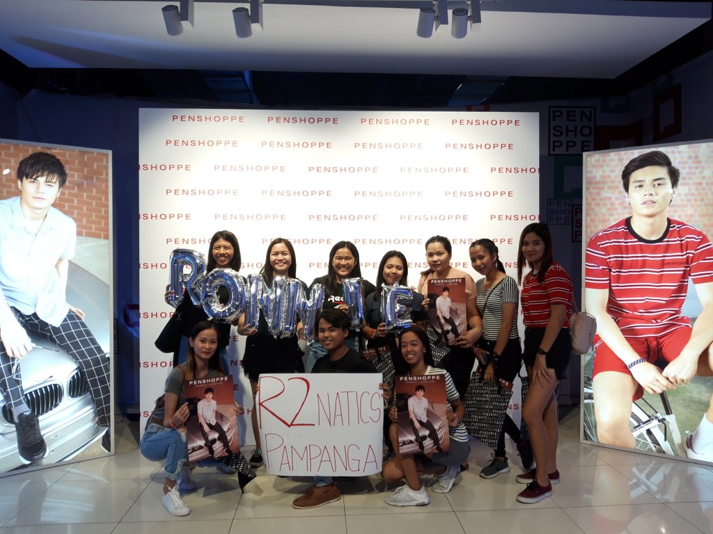 r2naticspamp's tweet photo. eh yung may paprops kayo pero di nyo naabutan si r2 huhu @iamr2alonte sayang dimo nakita effort namen😭 pero ayos lang mahal kapa naman namen hihi❤ gotchu always biebs sana nexttime na pumunta ka dito maabutan kana namen😅 R2NATICS PAMPANGA REPRESENTS!!!! #TEAMLAKAS❤💪🤘 https://t.co/RKnkxOXn2L
