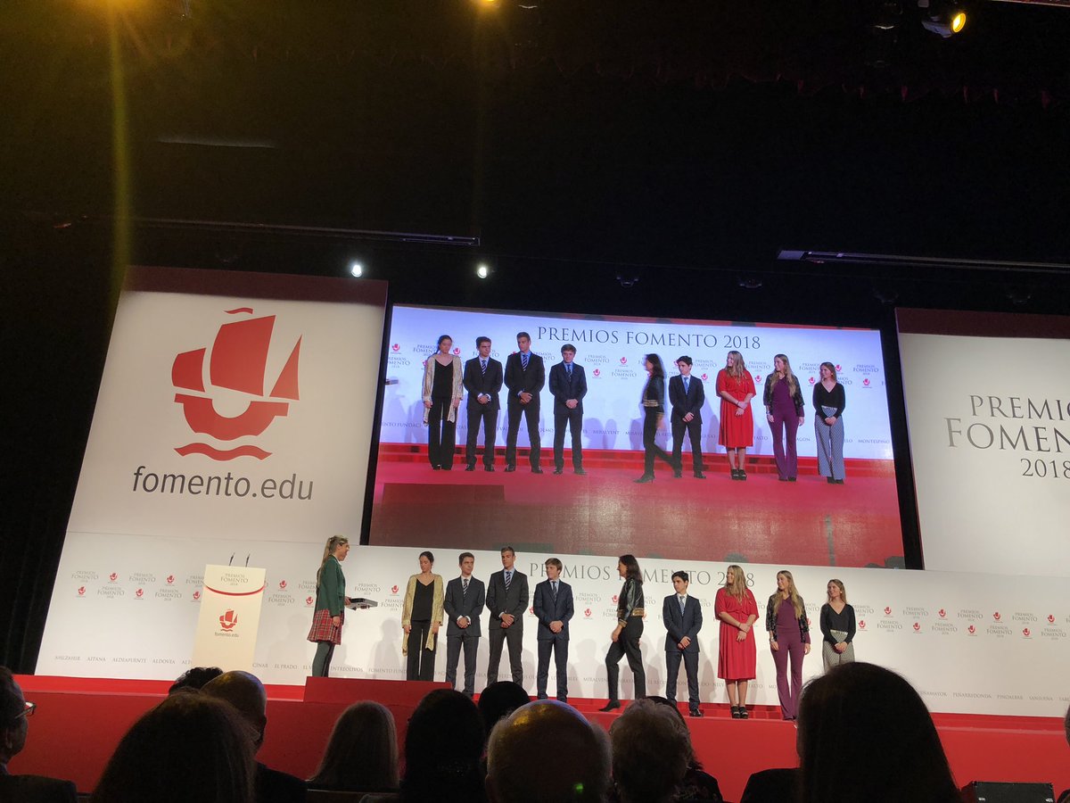 josepmprats's tweet photo. Gracias @FomentoEdu por una gala fantástica! Felicidades a todos los premiados, especialmente a los profesores, verdaderos #influencers y @FomentoAlumni verdadera savia de la sociedad https://t.co/ll19kDn1wB