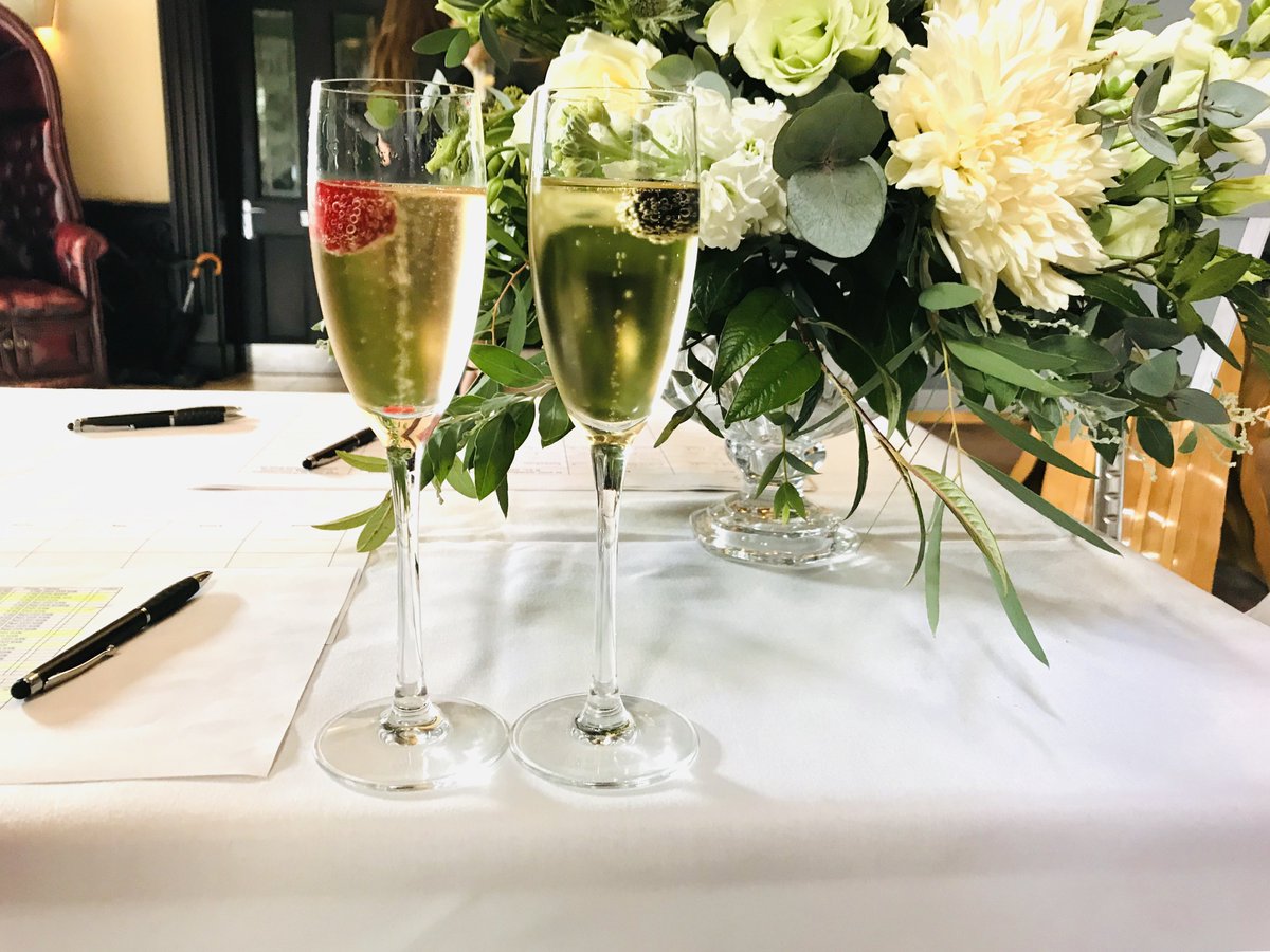 DonningtonHotel's tweet photo. There's nothing like a glass of fizz to start proceedings! 🍾👰🎩#DonningtonValleyHotel #WeddingFayre #WhereTimeStandsStill #Weddings #Bride #Groom https://t.co/1pOlnS8RB4