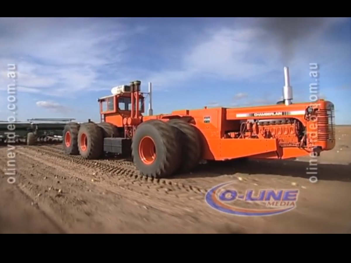 Pontaragrain's tweet photo. Australian made Chamberlain tractor and a bit of Aussie ingenuity = what a beast.
Interview of interest starts at the three minute point of the video.
@YenelinWell 

https://t.co/Bl0S52tQMP https://t.co/e3atzD2nyH