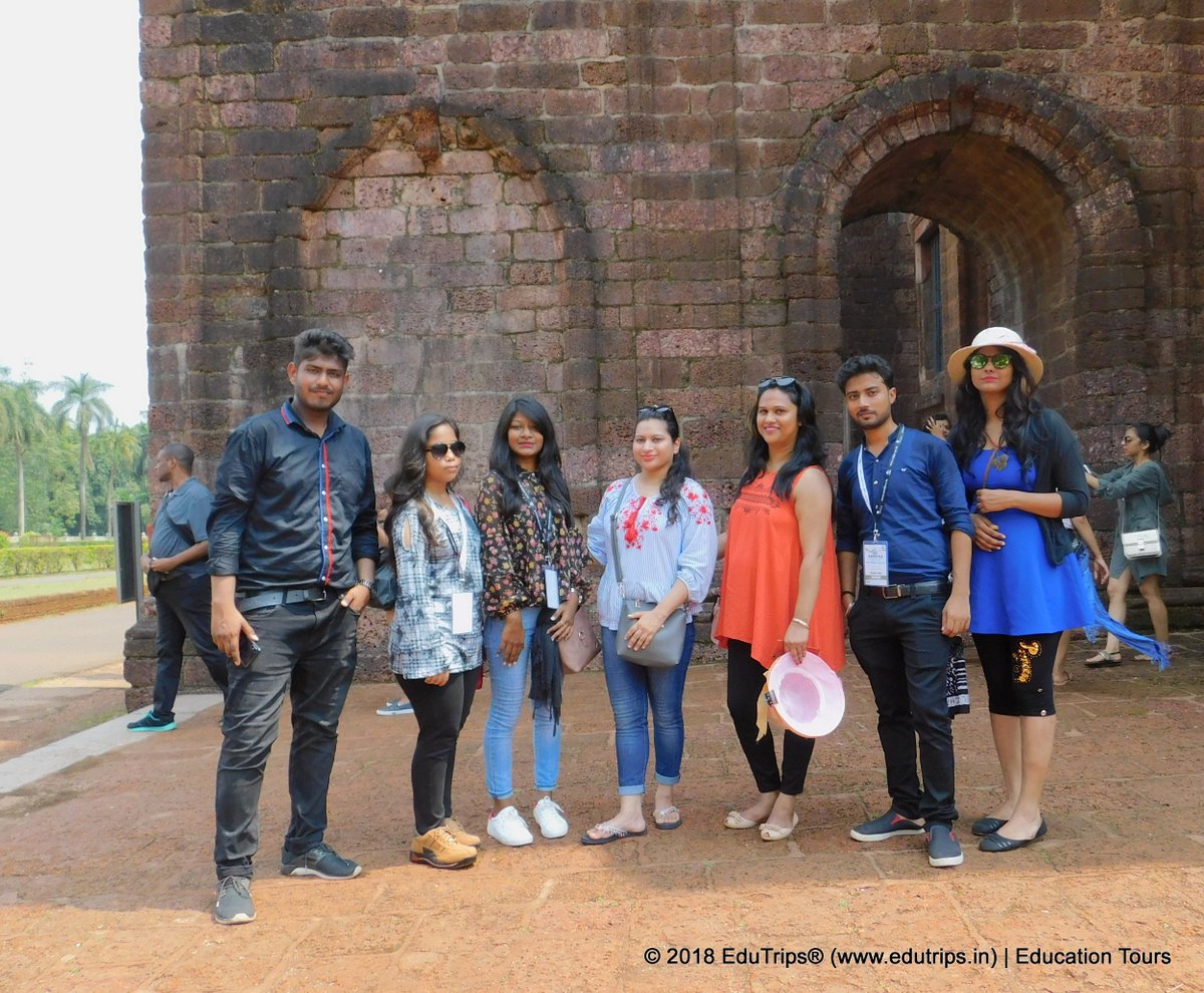 EduTripsIn's tweet photo. During our recent trip to Goa, students visited the Basilica of Bom Jesus, a UNESCO World Heritage Site. The basilica holds the mortal remains of St. Francis Xavier. The church is located in Old Goa, which was the capital of Goa in the early days of Portuguese rules. [CC Wiki] https://t.co/9Weka0AF5u