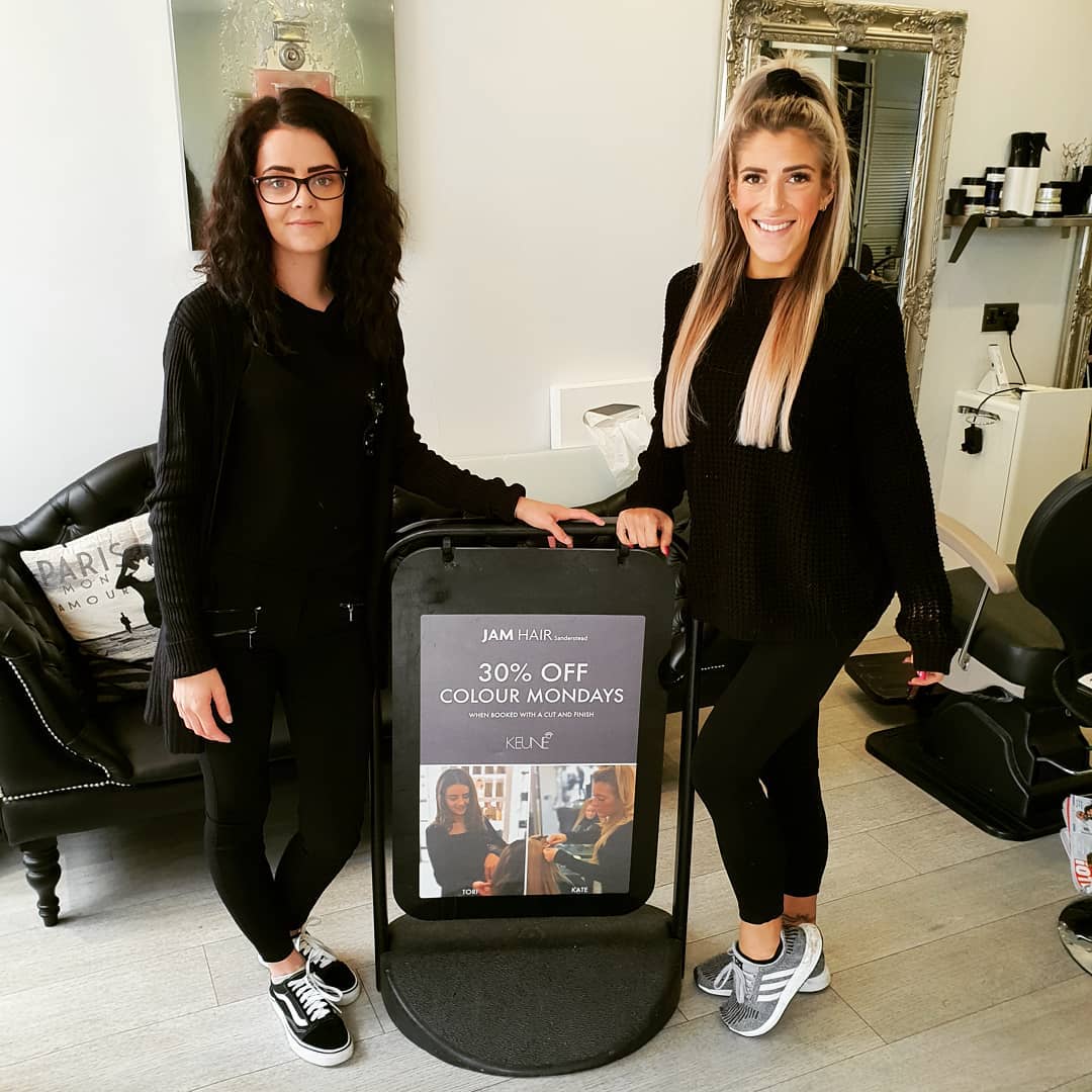 jamhaircroydon's tweet photo. COME SEE US ON A MONDAY AND GET 30% OFF YOUR COLOUR ππΌ
.
.
terms and conditions apply!
.
.
#balayage #hairdressing #hair #keunecolour #keune #bronde #brunette #hairsalon #sanderstead #newhairdontcare #haircolourist #hairgoals #hairsalon #jamhairgirls #jamhair #colour https://t.co/gh9Hv0HIgm