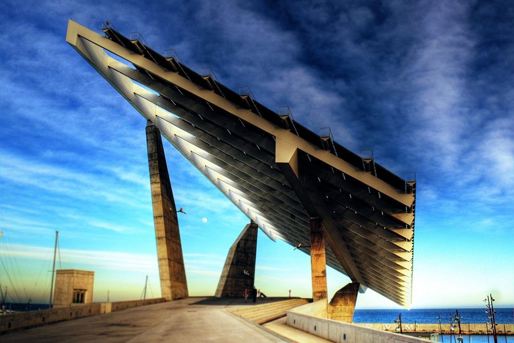 HotelCurious's tweet photo. #DidYouKnow … the photovoltaic panel in Barcelona’s Fòrum is completely operative? It generates 550,000 kilowatts per hour! 
·
#curiousguide #curiousities #barcelona #bcn #raval #hotel #hotelboutique #travel  #hotelscompromesos #fembarri #femciutat #hotelcurious https://t.co/pNJnjy5cAg