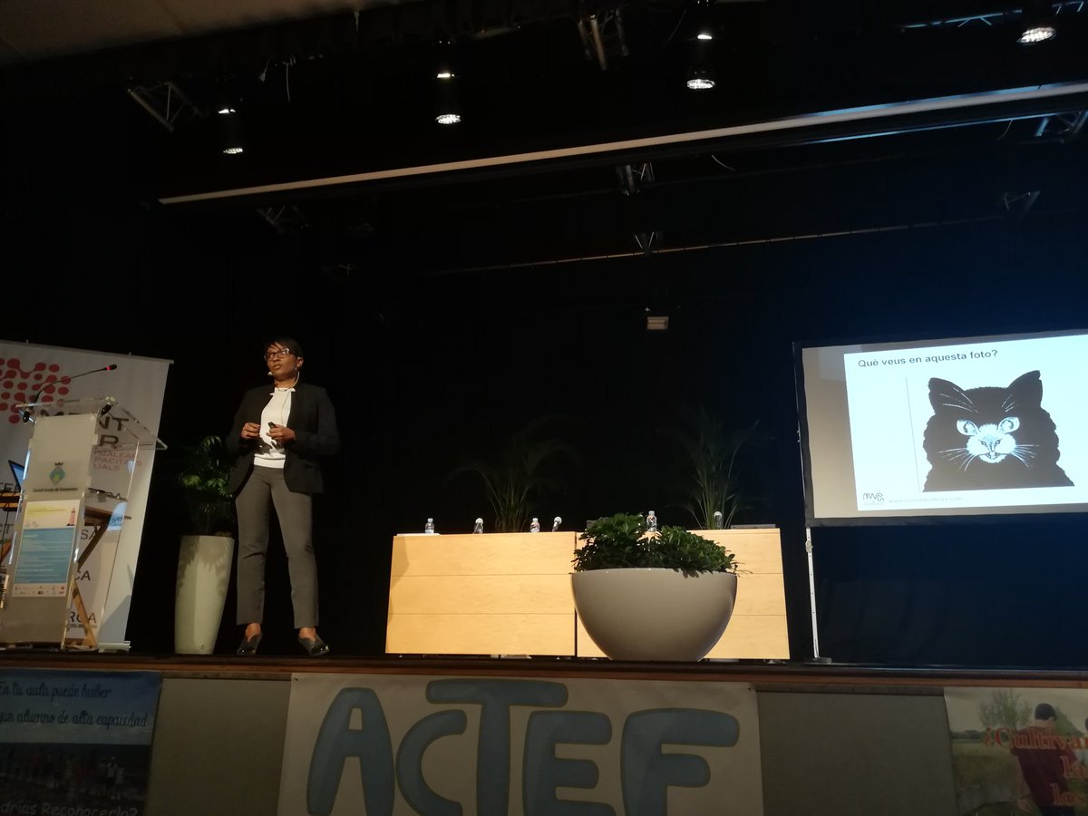 SoniaMBR75's tweet photo. "La felicidad no tendría que ser una meta, sino el camino" Edith Lando #IJordadesFamiliarsAltesCapacitats #ACTEF #MentiCor https://t.co/kAmq6fWqkV
