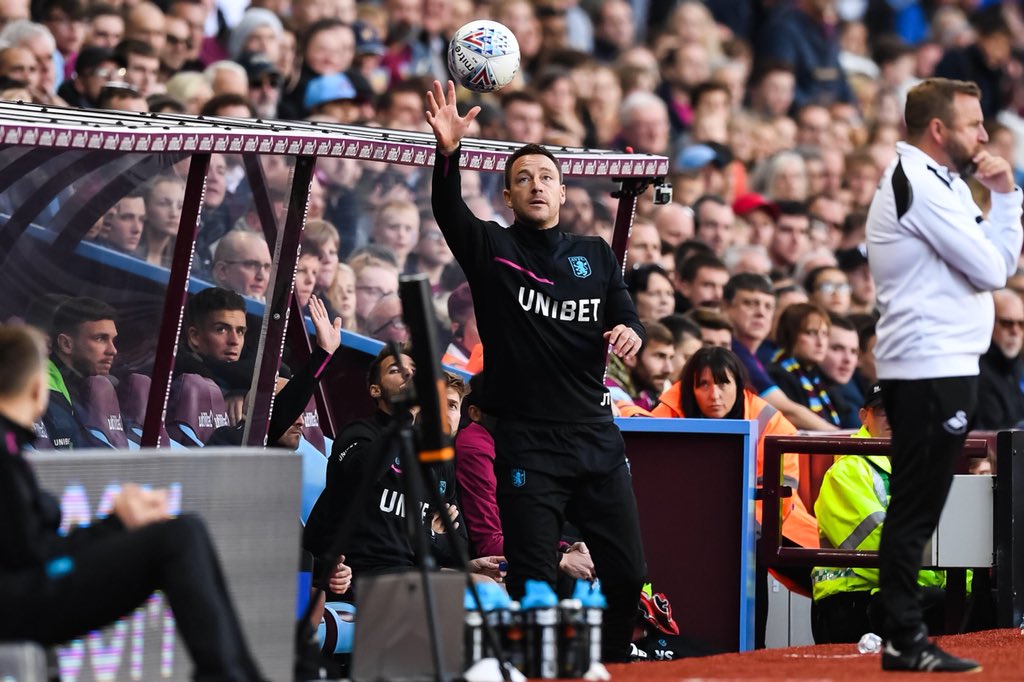 SimonDael's tweet photo. @JT26Official in his new office

#sportsphotography #football #villapark #johnterry #nikon #newjob #bpi https://t.co/3b52Nra9sn