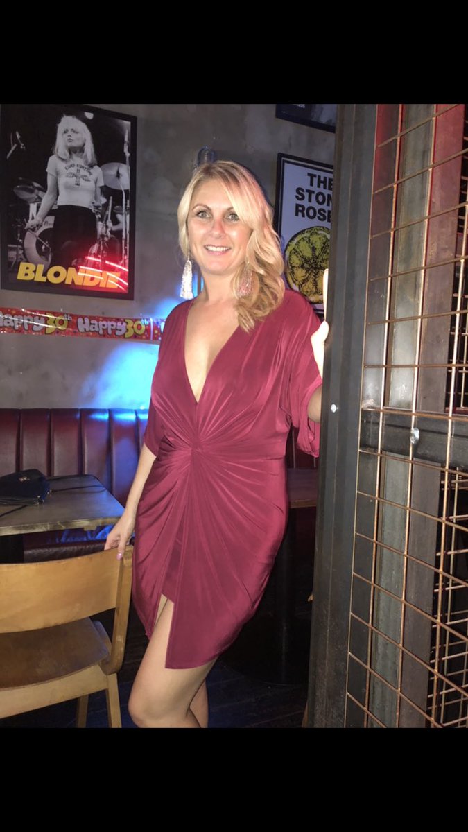 Gbraithwaite_'s tweet photo. Great night @DeptMeat celebrating my sisters 30th 🥂🎂@DBraithwaite_ 💙 https://t.co/DMSdWsrUWO