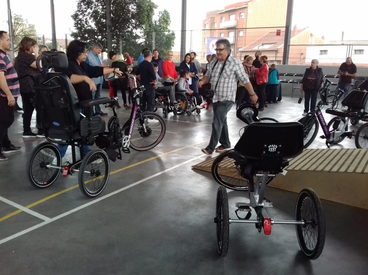 adiscap's tweet photo. Fotos de la presentacio dels tricicles adaptats dintre del projecte un mon en rodes ! celebrat ahir  20 octubre gracies a totes les entitats i persones que vau asistir https://t.co/eslf0SycT9