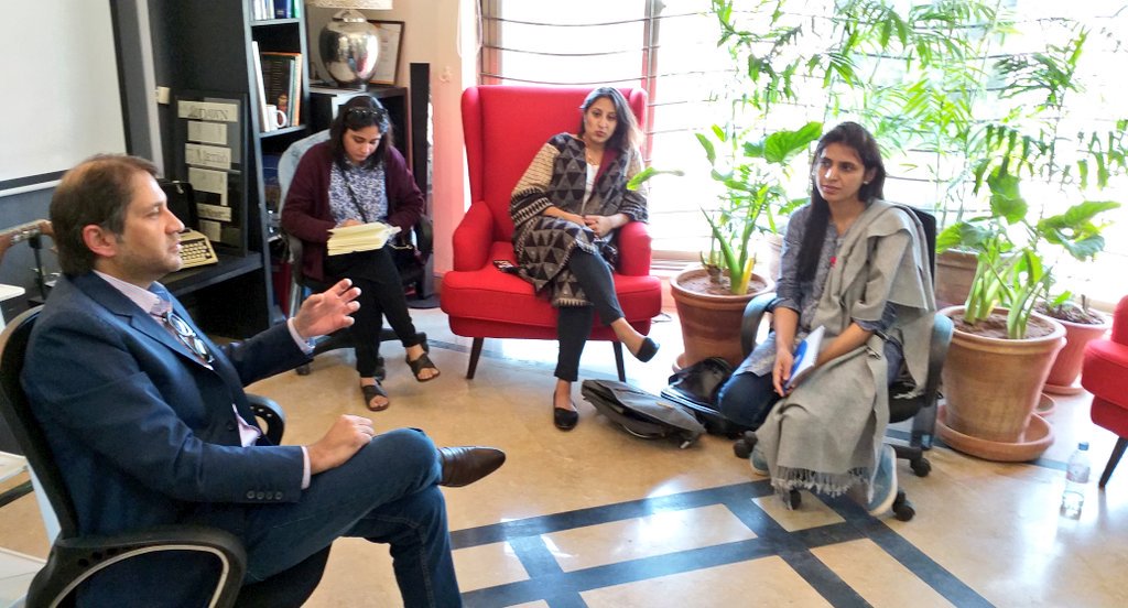 Invest2Innovate's tweet photo. Itβs our final session of Weekend 2 of the i2i Accelerator! Faisal Aftab, Managing Partner of Lakson Ventures, is chatting with our startups about raising investment & providing one on one feedback with each of our companies.Thanks Faisal!
#i2i2018 #Accelarate2018 #Entrepreneur https://t.co/g0rEVISov5