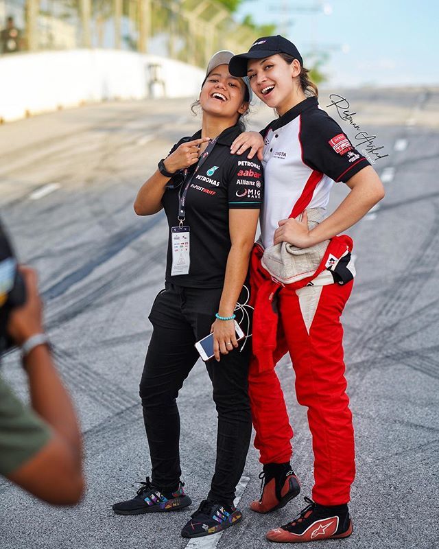 vcxv07's tweet photo. Again stealing some shot of @imdianadanielle 😜 good job 
MAEPS Serdang
@toyotamy #toyotagazooracingmalaysia #allaboutthedrive #vioschallenge #drive❗️ https://t.co/iuIdU75os5 https://t.co/7TiPUV5vld