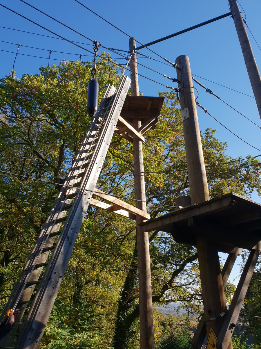 oldwimrfc's tweet photo. If you are wondering where our Warriors secretary @nualanoops is this morning, the kids needed adult supervision on the high ropes #forestjump @TheCelticManor #supermum
#thisgirlcan ☺☺🐒🐒 https://t.co/mvJRQCrgsD