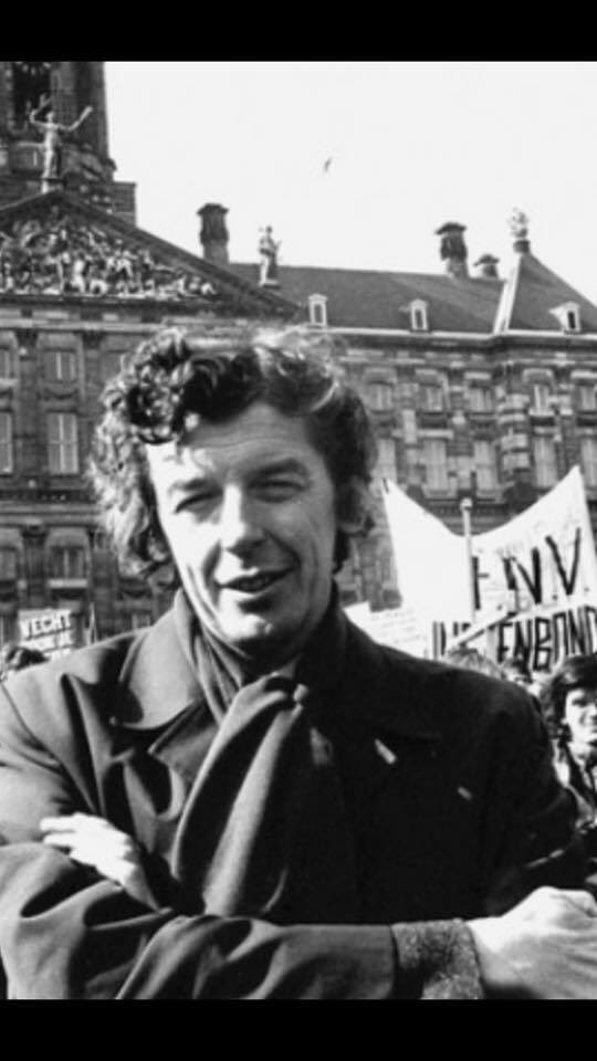 Met het overlijden van Wim Kok verliezen we niet alleen een gedreven, gezagsvol, loyaal en betrokken sociaaldemocraat, maar ook een Staatsman, leider van de Partij van de Arbeid, voorman van de vakbond en premier van alle Nederlanders. facebook.com/11389588530505…