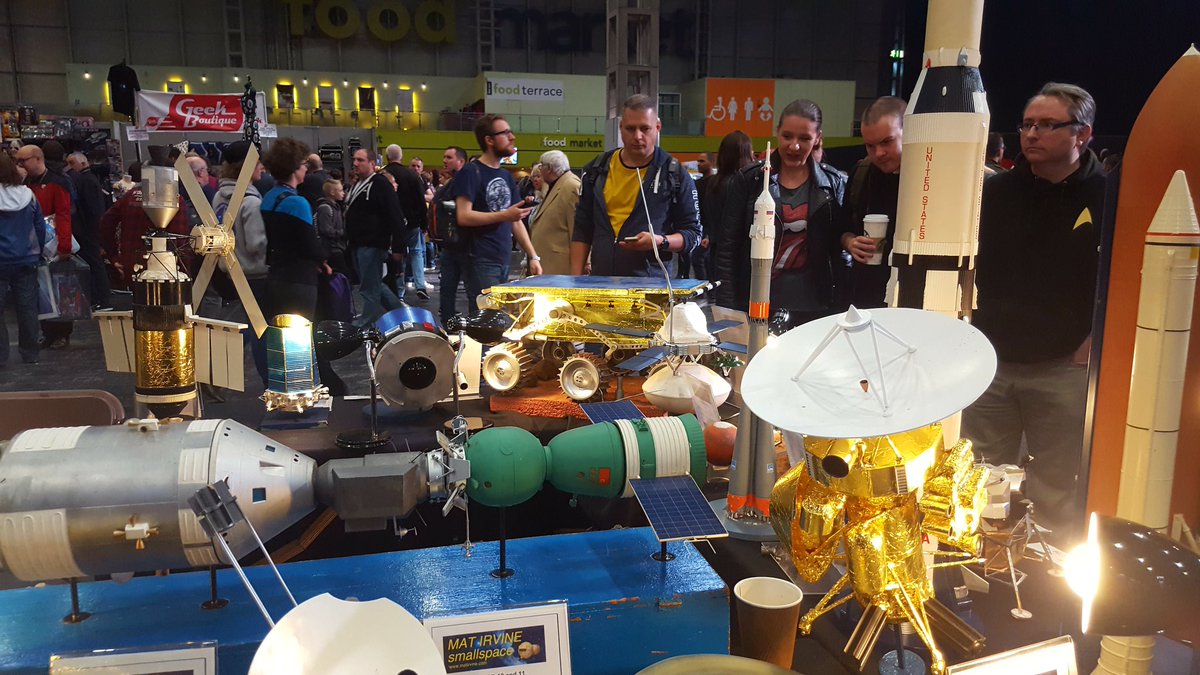 plasticembryo's tweet photo. #MatIrvine #VFX #DST #StarTrek #Birmingham 

Collection of models 😀🖖 https://t.co/rRywCFA0yw