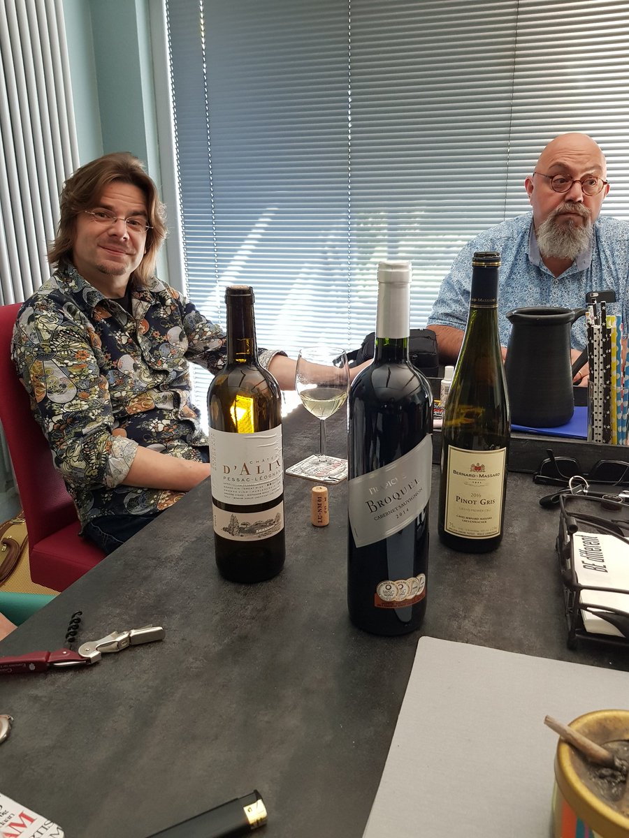 UkuataK's tweet photo. Set list discussions are on!  #ukulele #albumrelease #ukuleleband #musicmadeinluxembourg #work #fun #organize #meetus@rockhal 5.12.18! https://t.co/NJ7iky6BoA