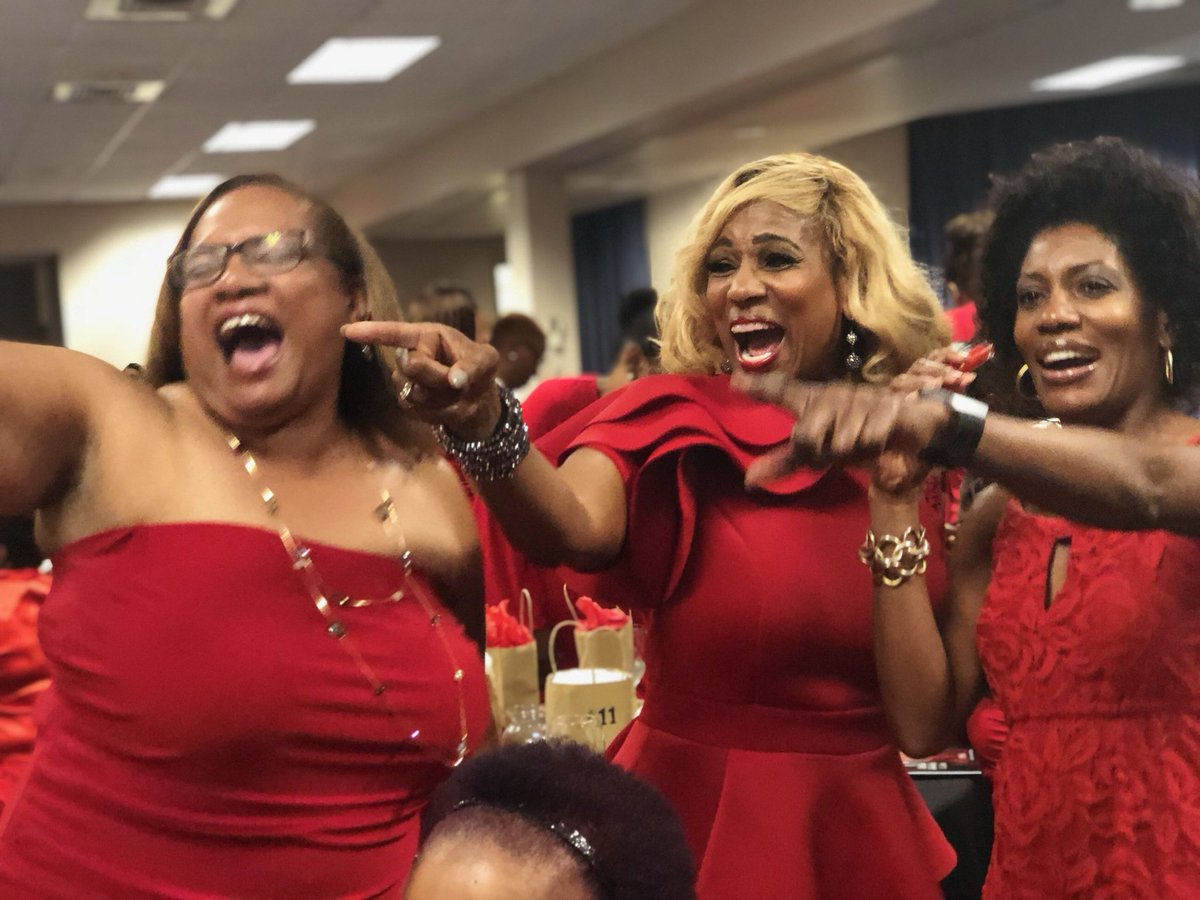 terricrook5's tweet image. If you want to know how much fun was had during DST Kappa Epsilon 45th Reunion @KEDST_1973 at Florida State University ...this picture says it all...more pictures to come! 🔺🐘
.
.
.
#KE45 #KEDST #KEmade #HardworkingKE #FSU #DST1913 #FSUHomecoming