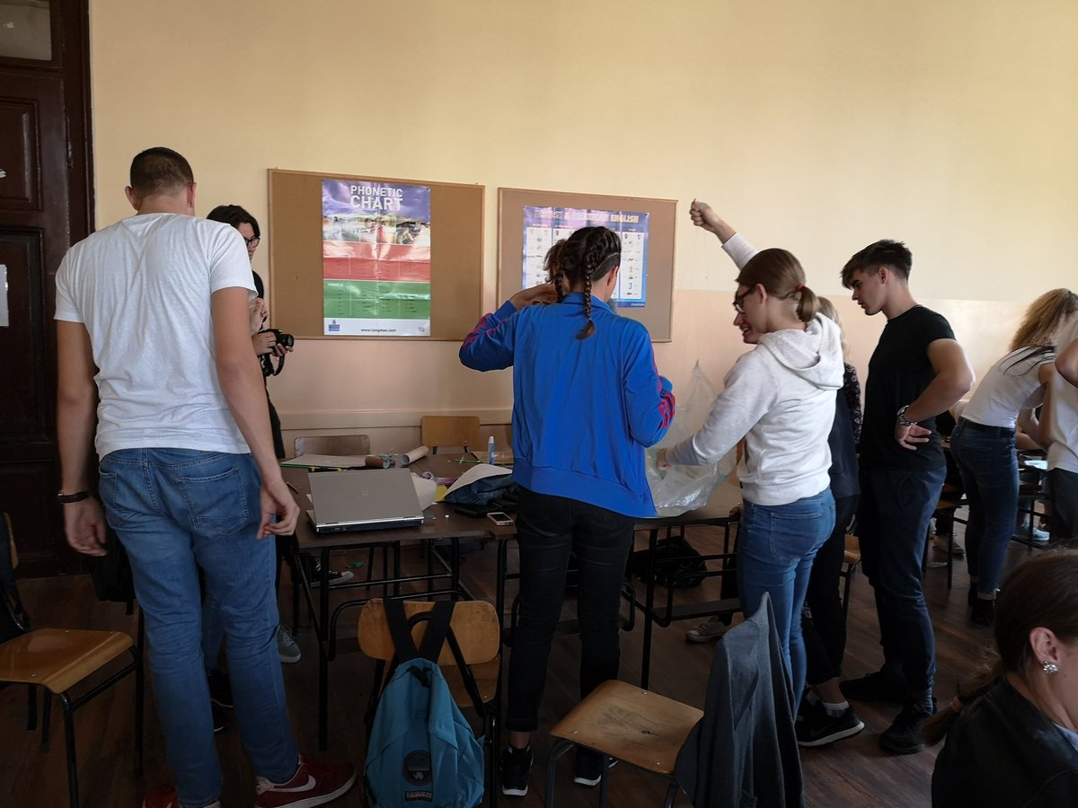 kveljkovic76's tweet photo. Workshop for students - Space physics with my colleague Ana Markoviฤ. The best way to apply knowledge about acceleration.
#teachersmatter #globalteacherprize #bestteachers #najboljiedukatorisrbije #PoznajemKaju #HESA2018
@GTP_Serbia @VarkeyFdn @teacherprize @GESForum https://t.co/Rjml53V7qv