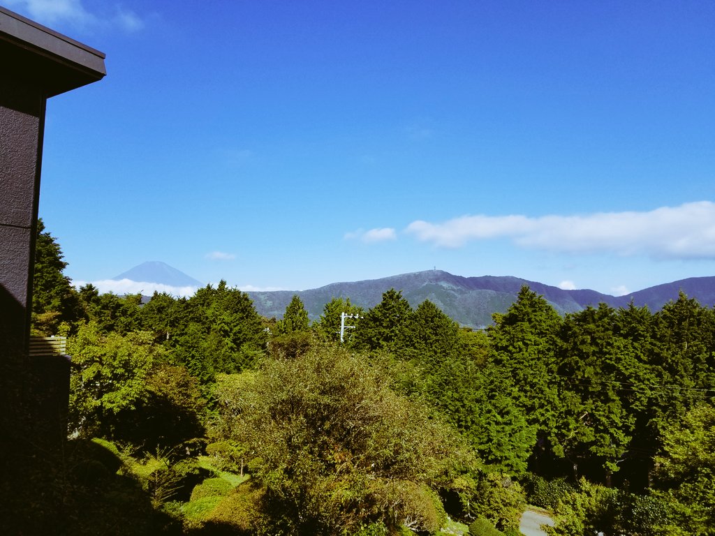 UX_Japan's tweet photo. Pictures for hotspring travel in Hakone.
It's located near Tokyo, about 1.5h by car.

Winter is coming and it's becoming better season for hospring!!!(Onsen)

#Japan #travel #hakone #sengokuhara #onsen #hotspring #hotel #tokyo https://t.co/xoEWSlDGQu