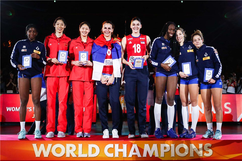 RaiSport's tweet photo. 🏐 Ecco il dream team dei #VolleyMondiali18: Miriam Sylla (🇮🇹), Zhu Ting, (🇨🇳), Yan Ni (🇨🇳), Milena Rasic (🇷🇸), Tijana Boskovic (🇷🇸), Paola Egonu (🇮🇹), Oflia Malinov (🇮🇹), Monica De Gennaro (🇮🇹) 👏👏👏 https://t.co/MJkyF9SkUJ