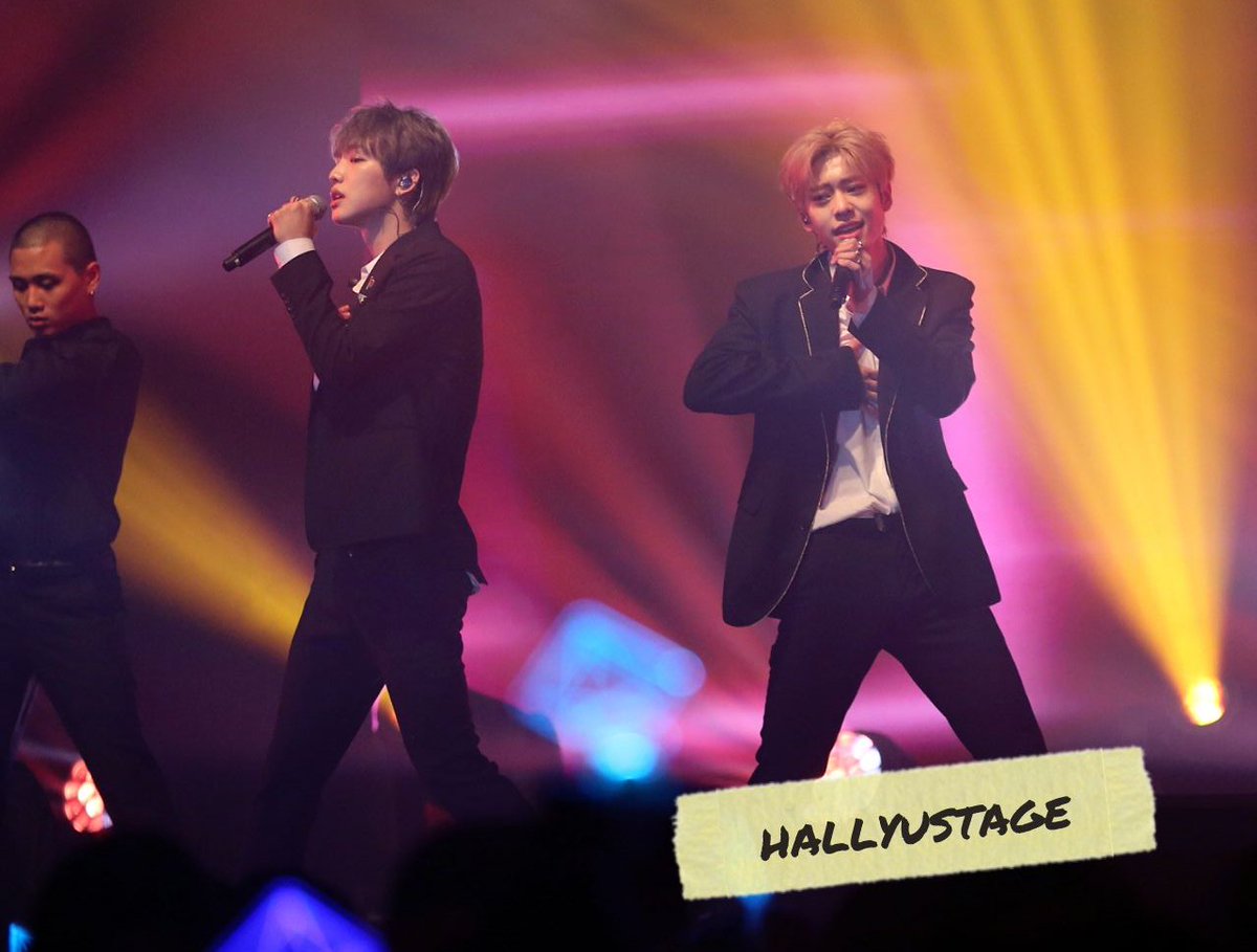 Hallyustage's tweet photo. 181021 MXM "More Than Ever"  Fan Meeting in Hong Kong 
#MXMinHK #김동현 #임영민 https://t.co/AHhmLiaXVc