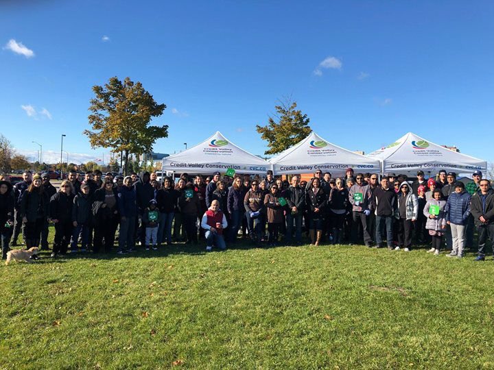 Today, I joined @UPS_Canada and @CVC_CA in their employ and family Tree Planting & BBQ Day in Brampton. Canadians understand that our quality of life—and our present and future prosperity—is deeply connected to the environment in which we live.🌲🌳🌷