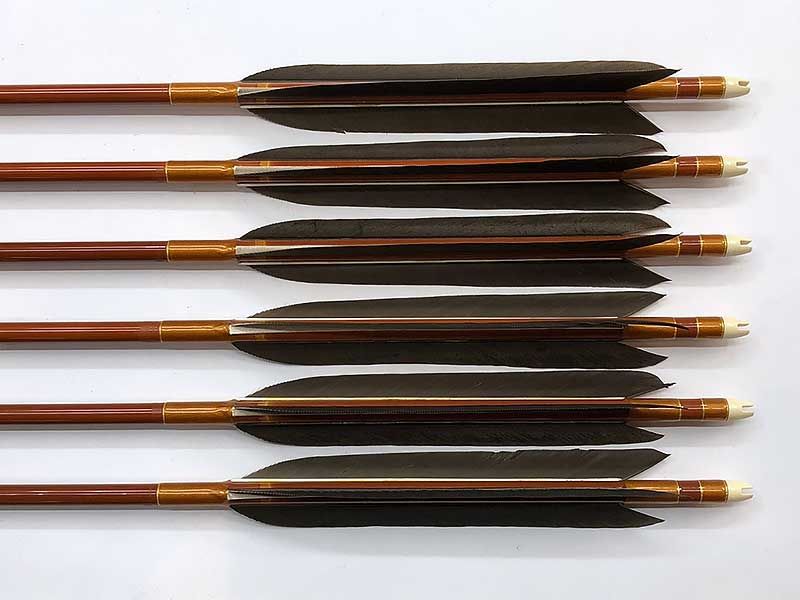 カーボン矢 6本組 雷槌（いかづち）八〇式・竹 白鷹 遠的カーボン矢 6本組 雷槌（いかづち）六六式S グースナタ羽 (2