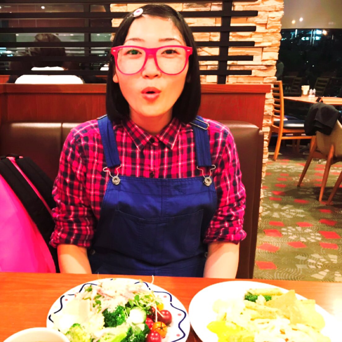 こやつタイム プリッとchannelのサスケと食べ放題に行ってきたよ シズラーで大量のお野菜とフルーツを食べまくって大満足だよ おに 気付けば10年くらいのお付き合いになるので お互いに歳をとったなーってお話になりましたとさ O メデタシメデタシ
