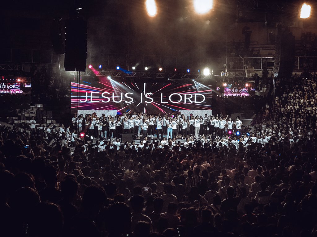 markluked_'s tweet photo. With our lips we declare
With our hearts we believe
JESUS IS LORD 🎶 🙌🏻
#JILYouthSummit2018 #LegacyBearers https://t.co/ecZInwbM6p