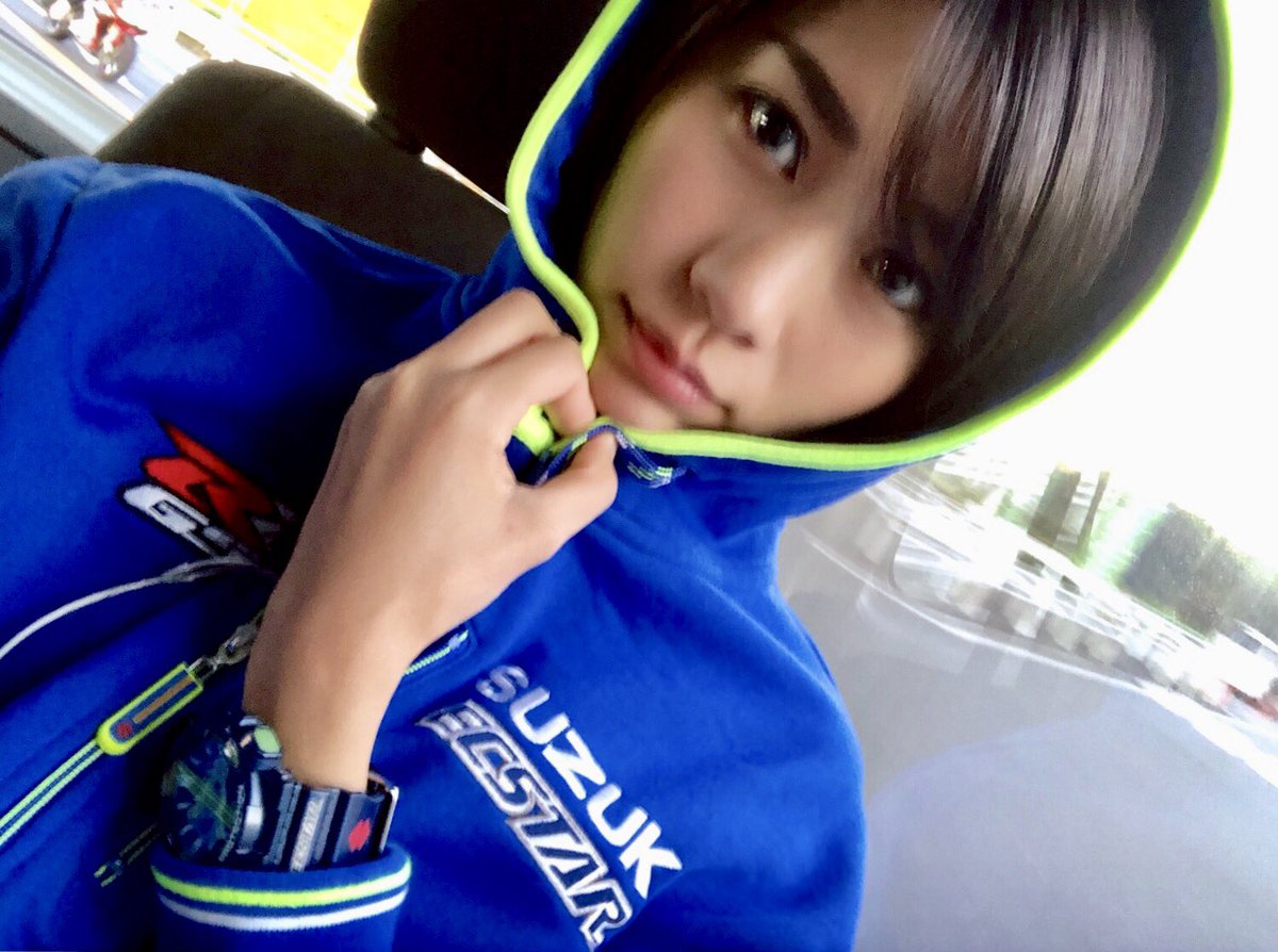 このSUZUKIパーカー可愛かった? #motoGP #SUZUKI #チームスズキ 