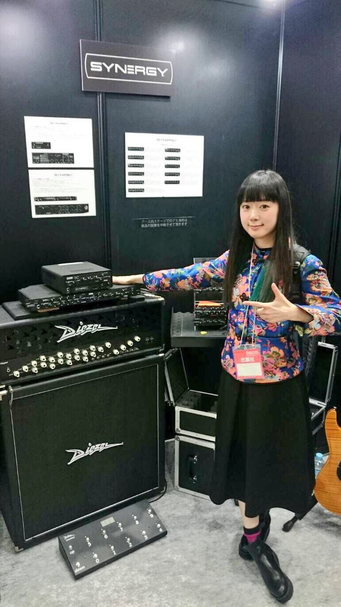 楽器フェア2018 モリダイラ楽器のブースにロゼリアの工藤晴香さんが来