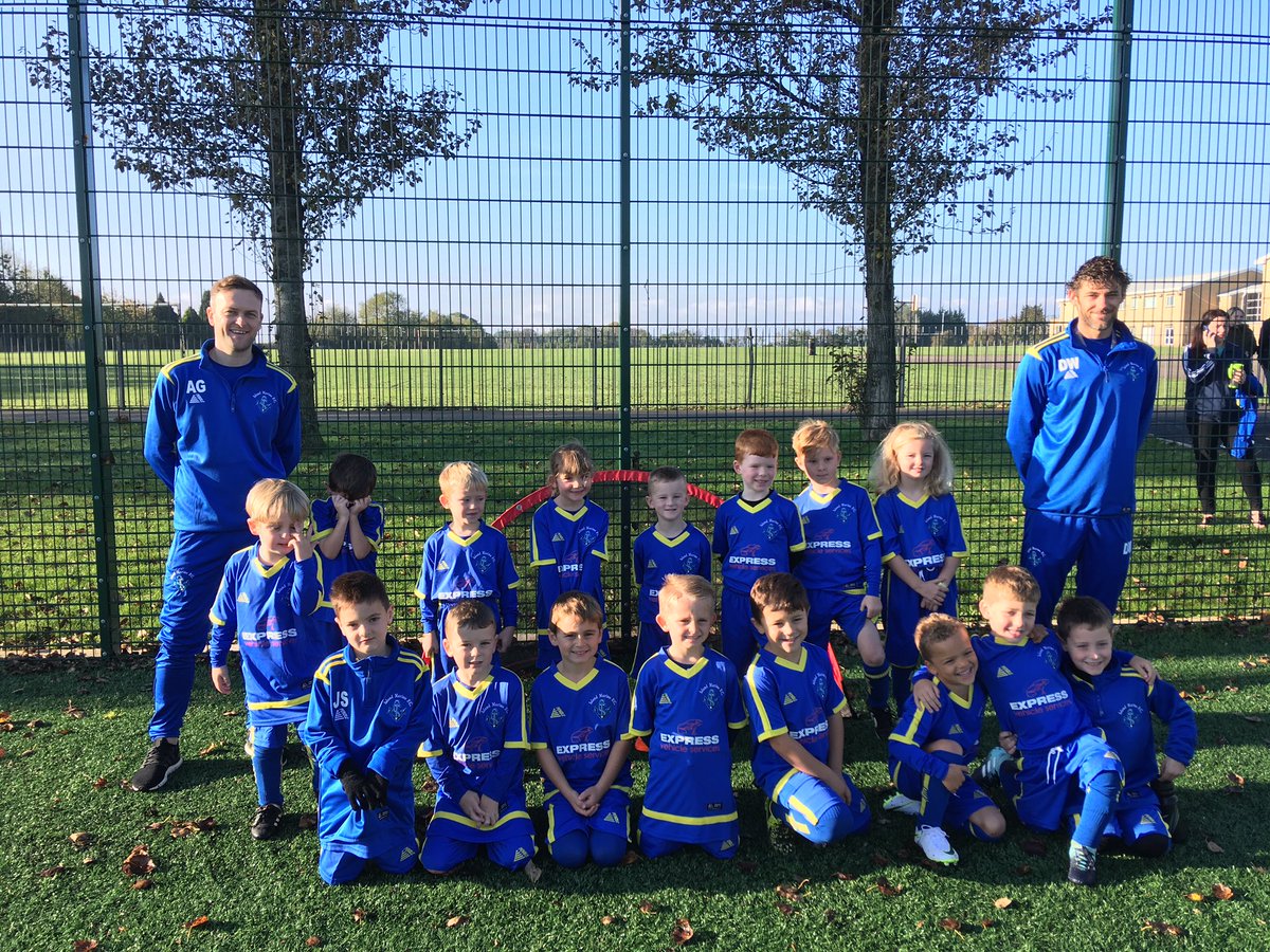 IslandMarineFC's tweet photo. Please welcome the latest members of the Island Marine family the new U6’s.

The team is coached by Ashley Griffiths, Dan Williams &amp; Jordan Blackmore, assisted by Jay Hammill.

Thanks to sponsors Express Vehicle Services for the teams new kit.⚓️⚓️👍⚽️ https://t.co/XMTRvFrTho