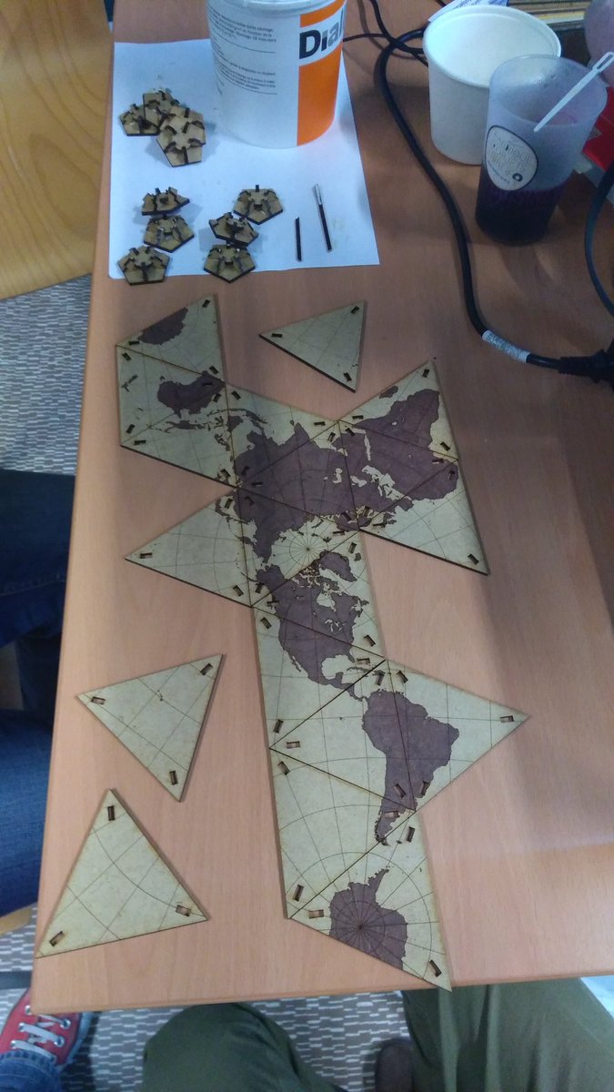 FabLabLyon's tweet photo. Retour en images sur le hackathon du NASA SpaceApps au Planteruim de Vaulx-en-Félin auquel la FOL participe ! https://t.co/OagdP0gWa2