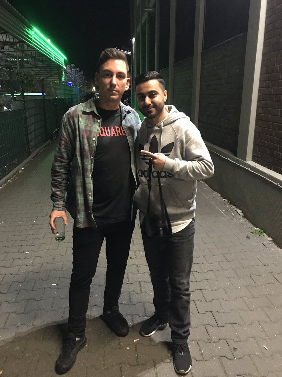 OnOneMusic's tweet photo. Hat uns gefreut @Joshimixu mal persönlich zu treffen #oneofthebestproducers💪🏼 https://t.co/2pEauWvmp0