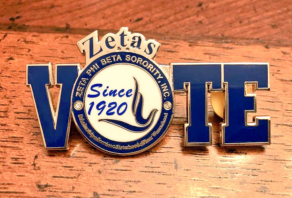 DrFaniel's tweet photo. I try to bring smiles daily w #RandomActsOfKindness / #ZetaActsOfKindness 1st yesterday was supporting Black owned business &amp; buying a #ZetasVote #ZetasGetEngaged gift for someone. @ZPhiB2020 ~ planning a few more for today, also love when they happen organically &amp; don’t cost. 💙 https://t.co/LqO9rEiNvm