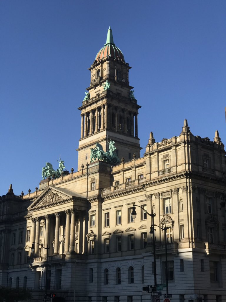 DenverVictoria's tweet image. Beautiful building! 

#DetroitArchitecture #Detroit