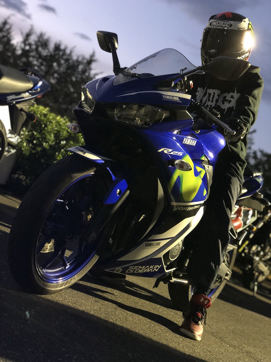 yuga34T's tweet photo. R123パレード参加してきました!
すごい楽しかったけど帰り少し道迷った😥
#R123
#cb400sf
#verR
#R25 https://t.co/1Z3Q4Y5Pmo