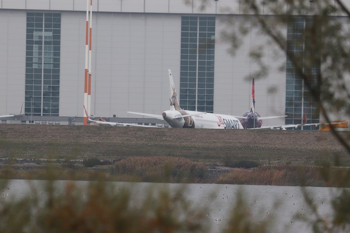 Tobias_Gudat's tweet photo. #A320 @VuelaJetSMART CC- #jetsamrt by Airbus in Hamburg MSN8599 https://t.co/qJRIl0xtZ1