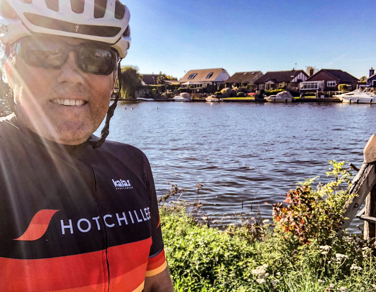 sventhiele's tweet photo. Summer was stunning and now autumn is pulling out all the stops!  #CycleLots https://t.co/qA5J5vlw5y