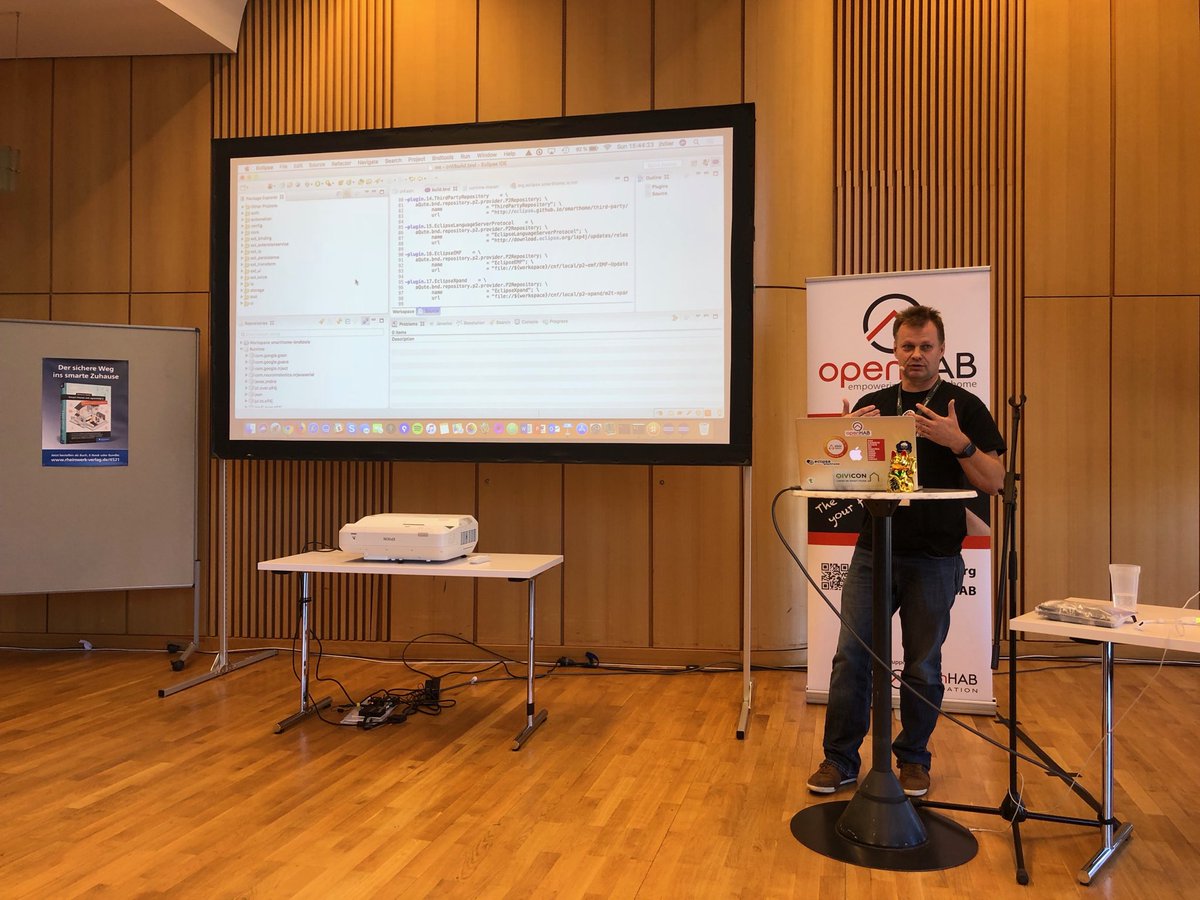 teichsta's tweet image. Now ⁦@jochenhiller⁩ is kicking off the @smarthome build tool shootout with #bndtools!