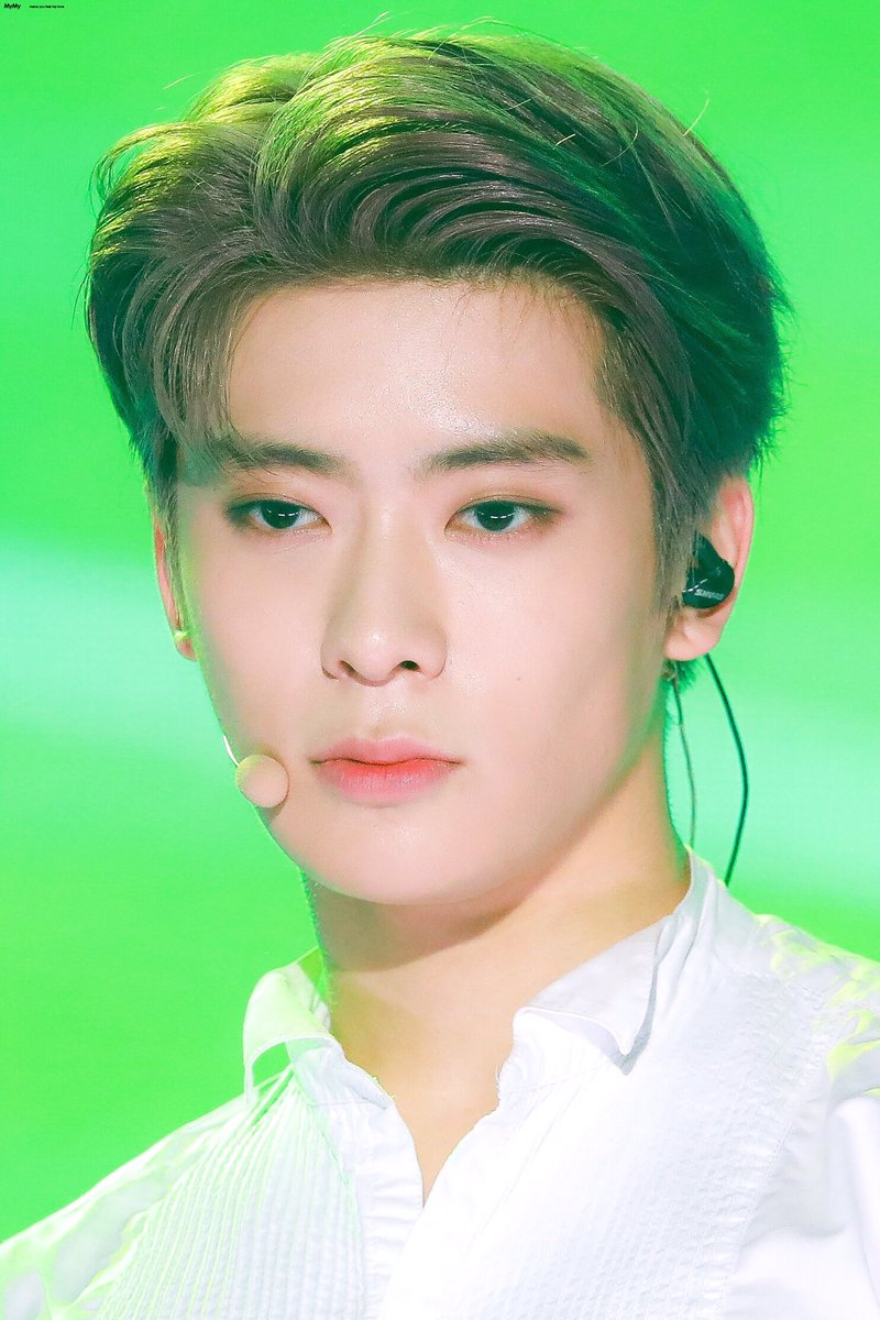 MYMY97214's tweet photo. 181020 BOF #재현 #NCT127 잘생긴건 크게크게 https://t.co/Mq7fwjSkq6