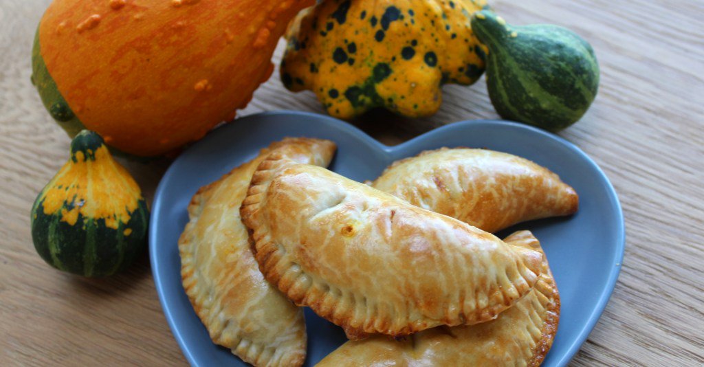 HP_party's tweet photo. Hartige Pumpkin Pasties [recept] https://t.co/EqofxIpVoE https://t.co/1DzTQQTdJ8
