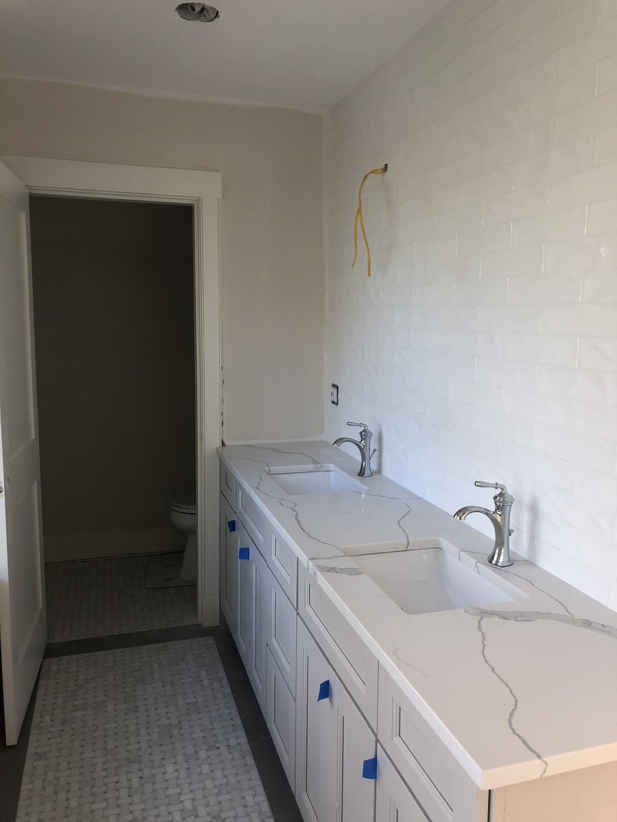 Catalyst_Dev's tweet image. 4 reasons to fall in love with this home: Kitchen, Master Bedroom, Master Bath, Mudroom. #openhouse #needham #boston #townhouse #openhouse #kitchen