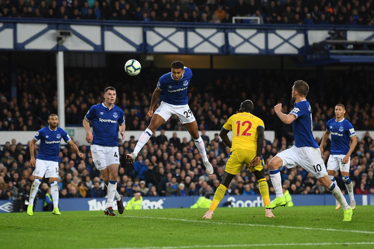PLinUSA's tweet photo. Second half subs for @Everton in a 0-0 game: 

Tosun ⚽️
Calvert-Lewin ⚽️
Lookman 🅰️ 

Yep, those were smart. 

#EVECRY 2-0 https://t.co/dUGuK5Znjb