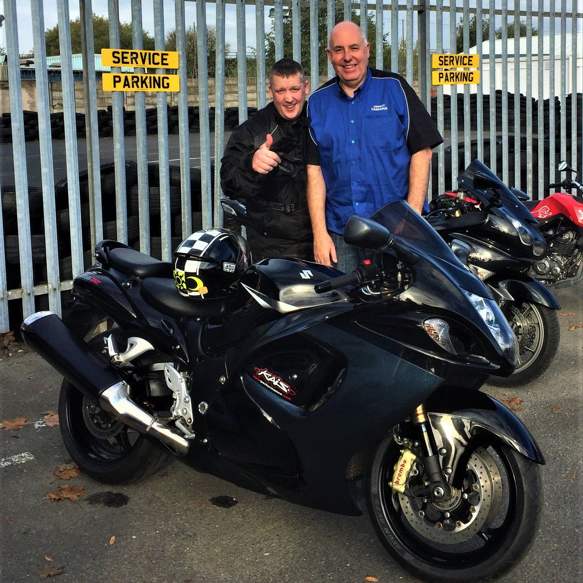 wigansuzuki's tweet photo. Steven collecting his GSX1300R Hayabusa. Go big or go home.
Congratulations on passing your test Yesterday.
Enjoy the ride back to Scotland and thank you for your business.

#Suzuki #GSX1300R #Hayabusa #Wigan #WMC https://t.co/NbFJK04VXg