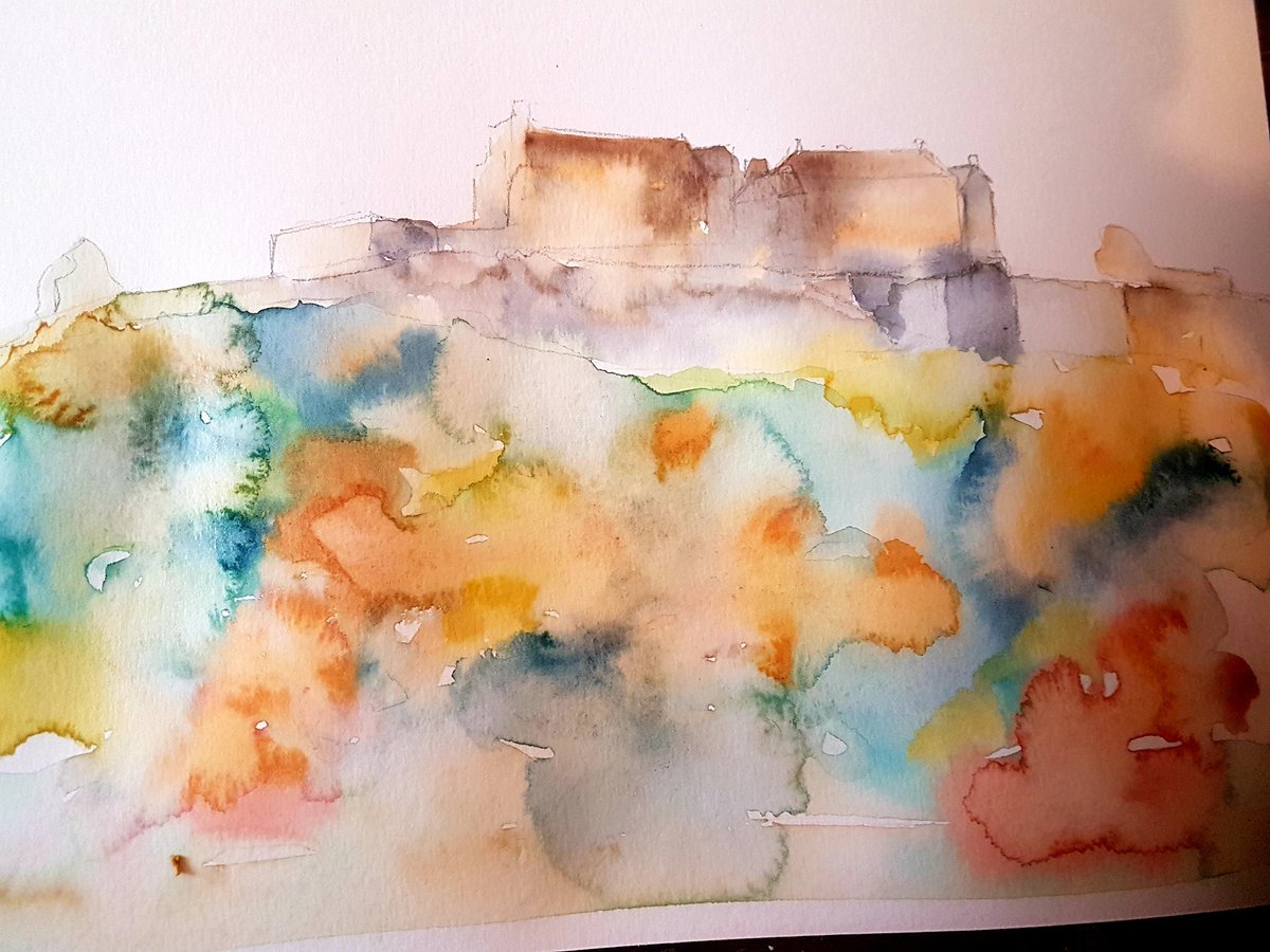 Getthepicture4's tweet image. Sketching the autumn colours at Stirling castle with pen and watercolours

#sketchbook #art #painting #Sketching #watercolour #scottishartist #scottishart #scotland #stirlingcastle #autumn