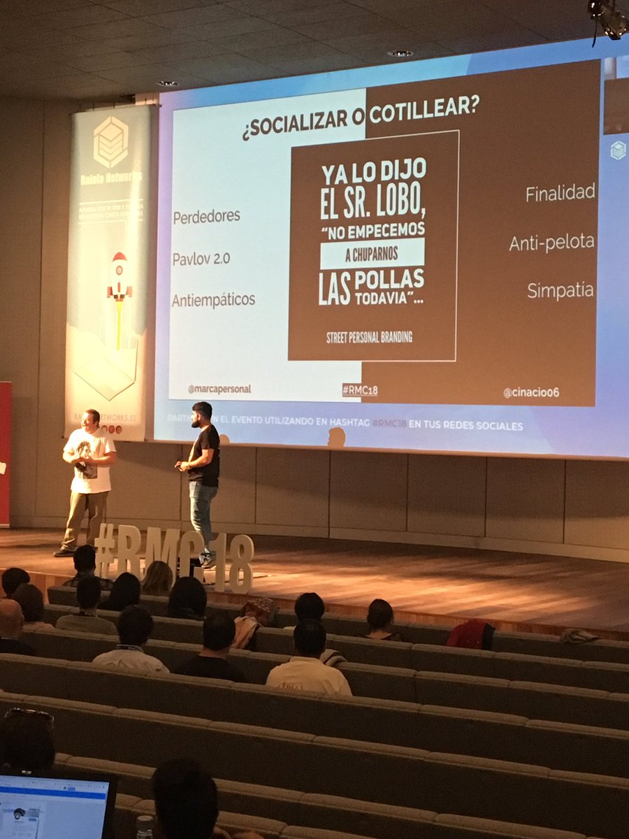LuciaGEs's tweet photo. #Facebook es el telecinco5 de las #RRSS 🤣🤣 #RMC18 #SocialMedia @cinacio06 @marcapersonal #BatalladeMarketing https://t.co/9VQSEoFUpZ