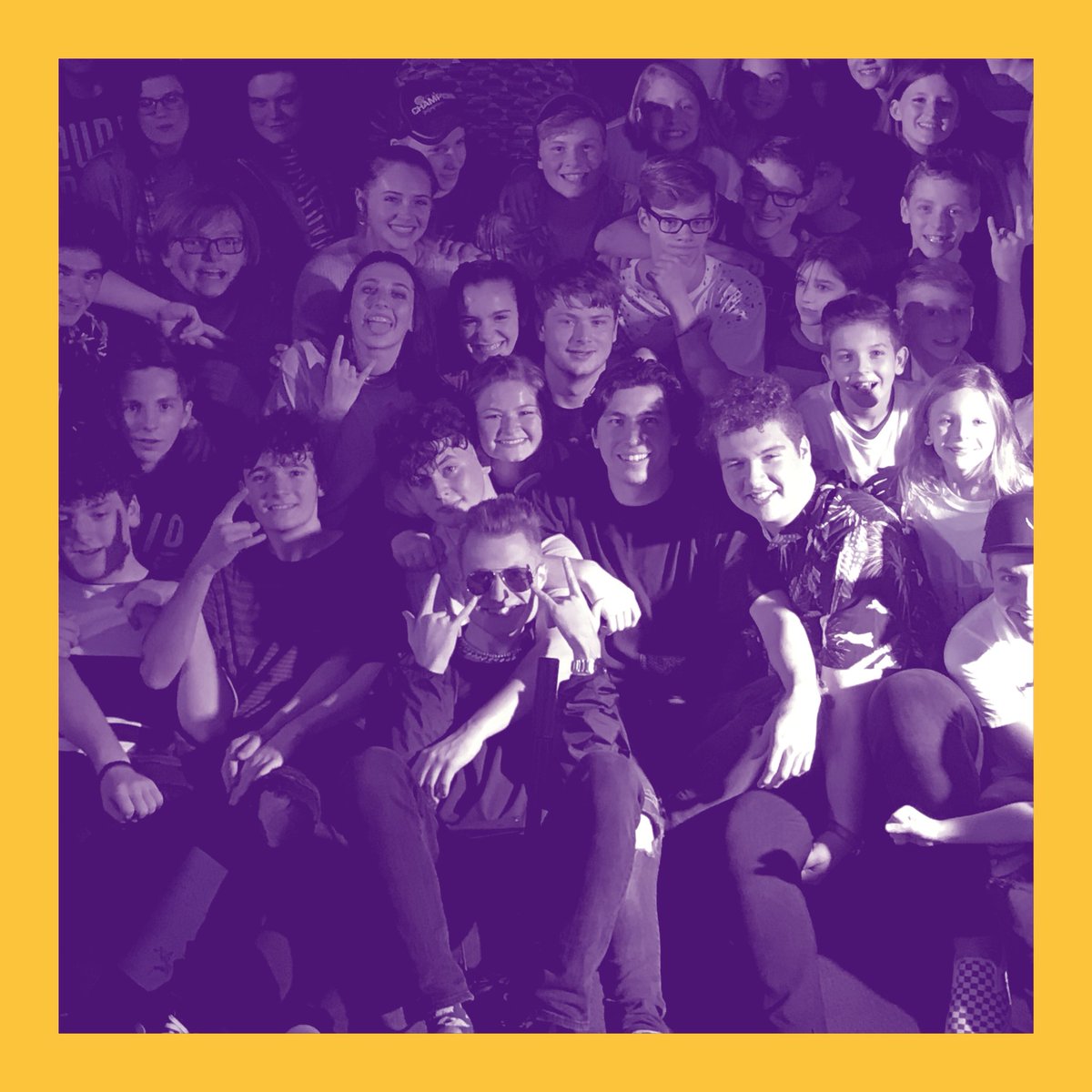 MicDropTour's tweet photo. Mic Drop is all about bringing family and friends together. We love every single one of you that came and supported us. Goodnight #MicDrop2018 https://t.co/om59X4fgUj
