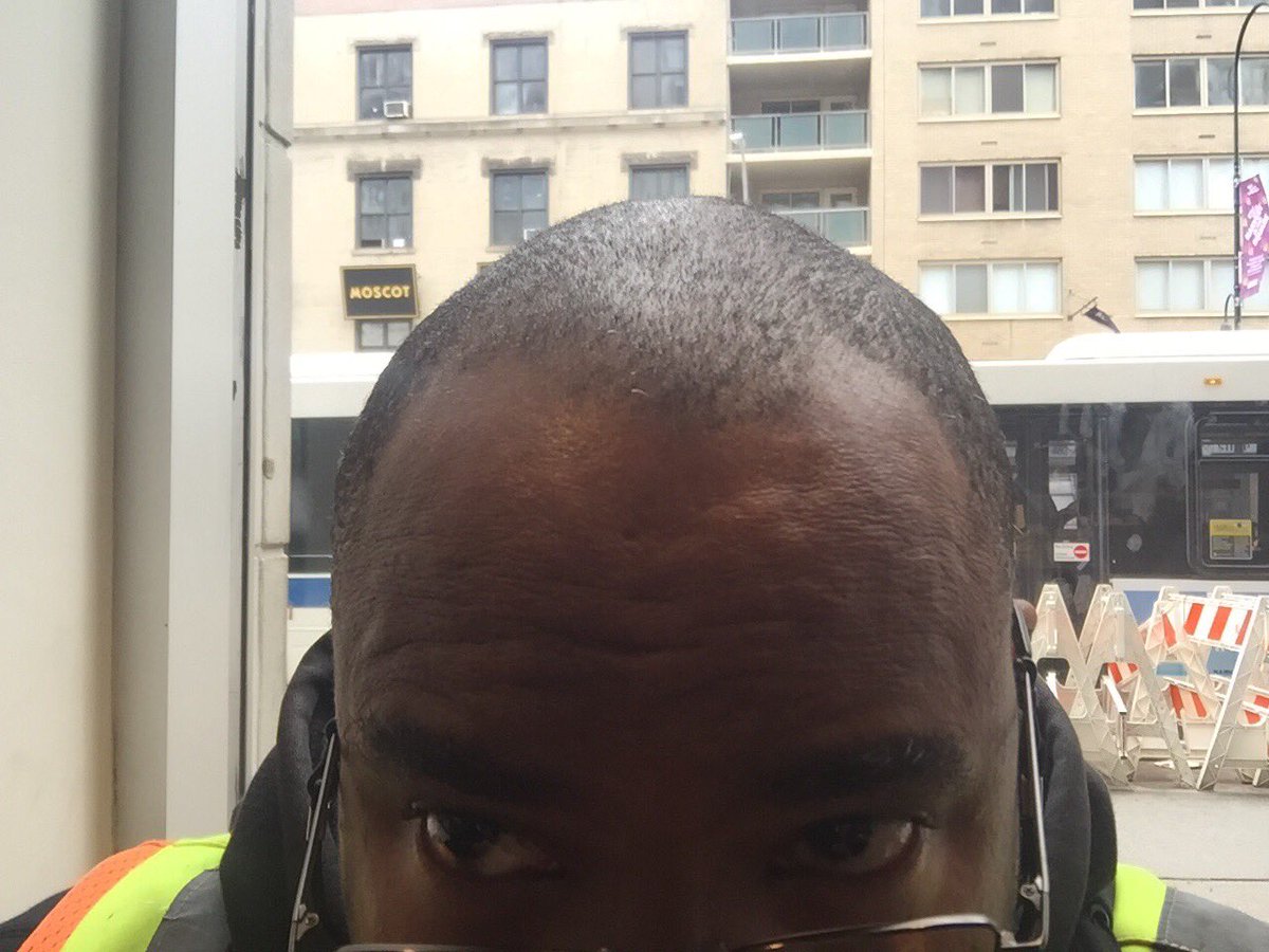 kickitoldschool's tweet photo. @DeanMeminger Looks like I picked the wrong time to go bald #NYCold https://t.co/EE6kv5Wrz4